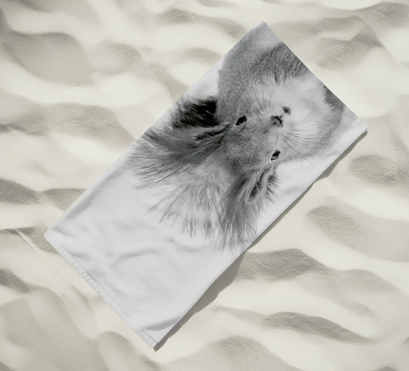 Squirrel strandhanddoek van Paws & Claws