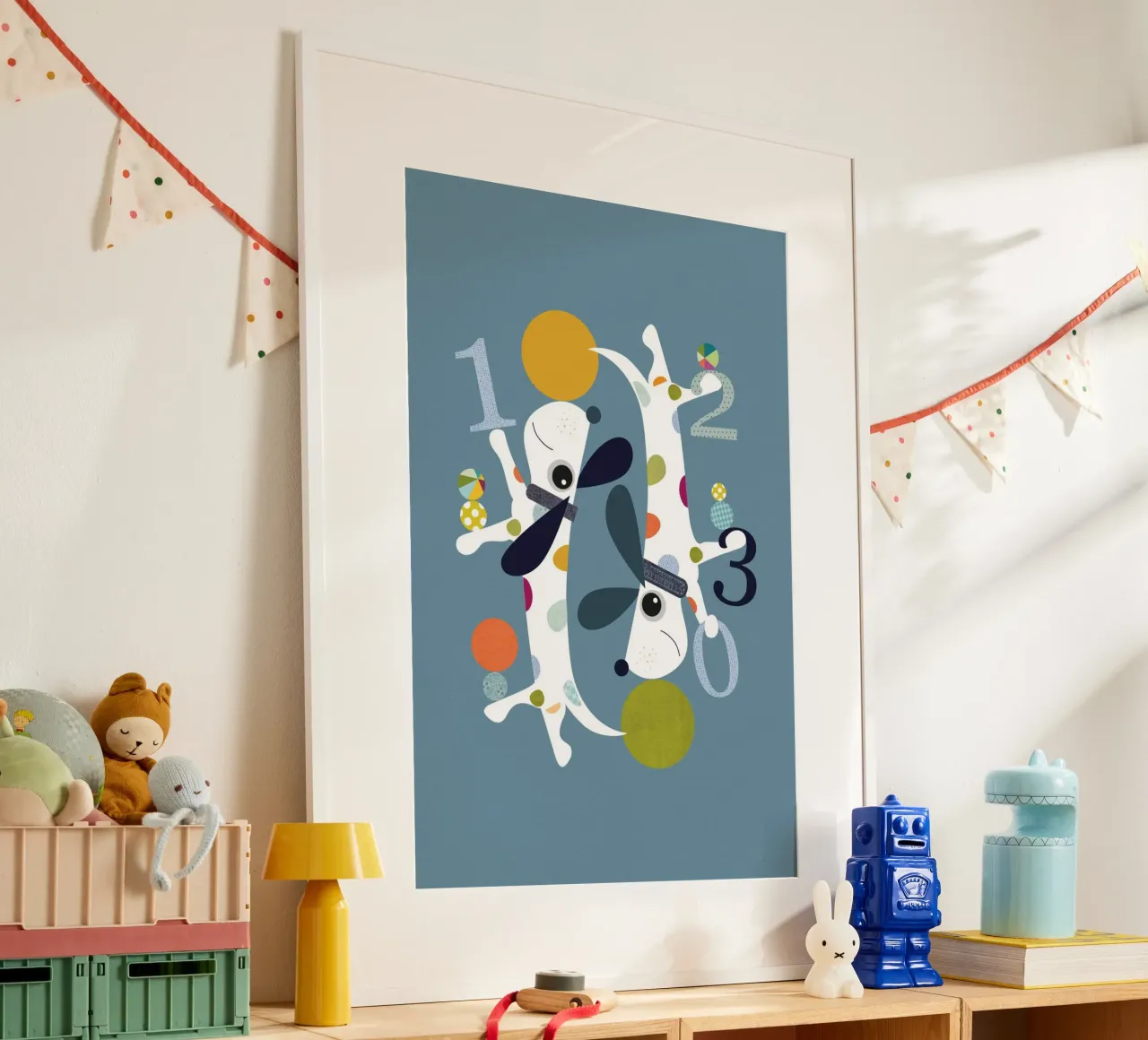 Illustrazione giocosa di numeri e cani poster con telaio in legno da JaySan Studio
