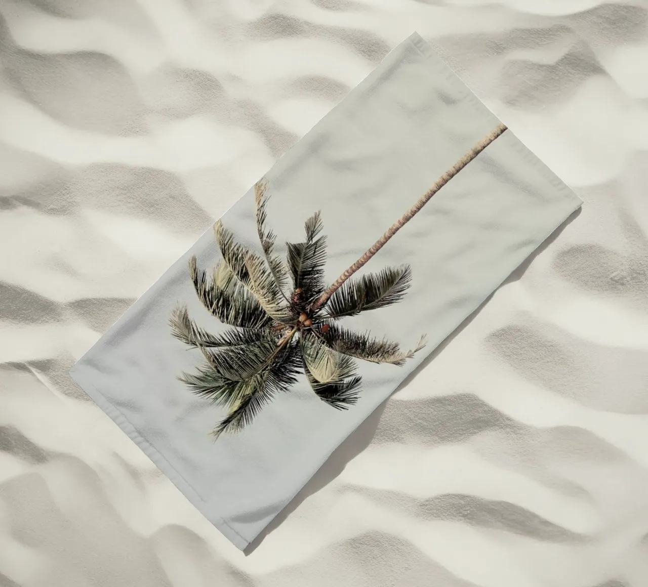 Palm Tree By The Beach telo mare da Victoria Frost