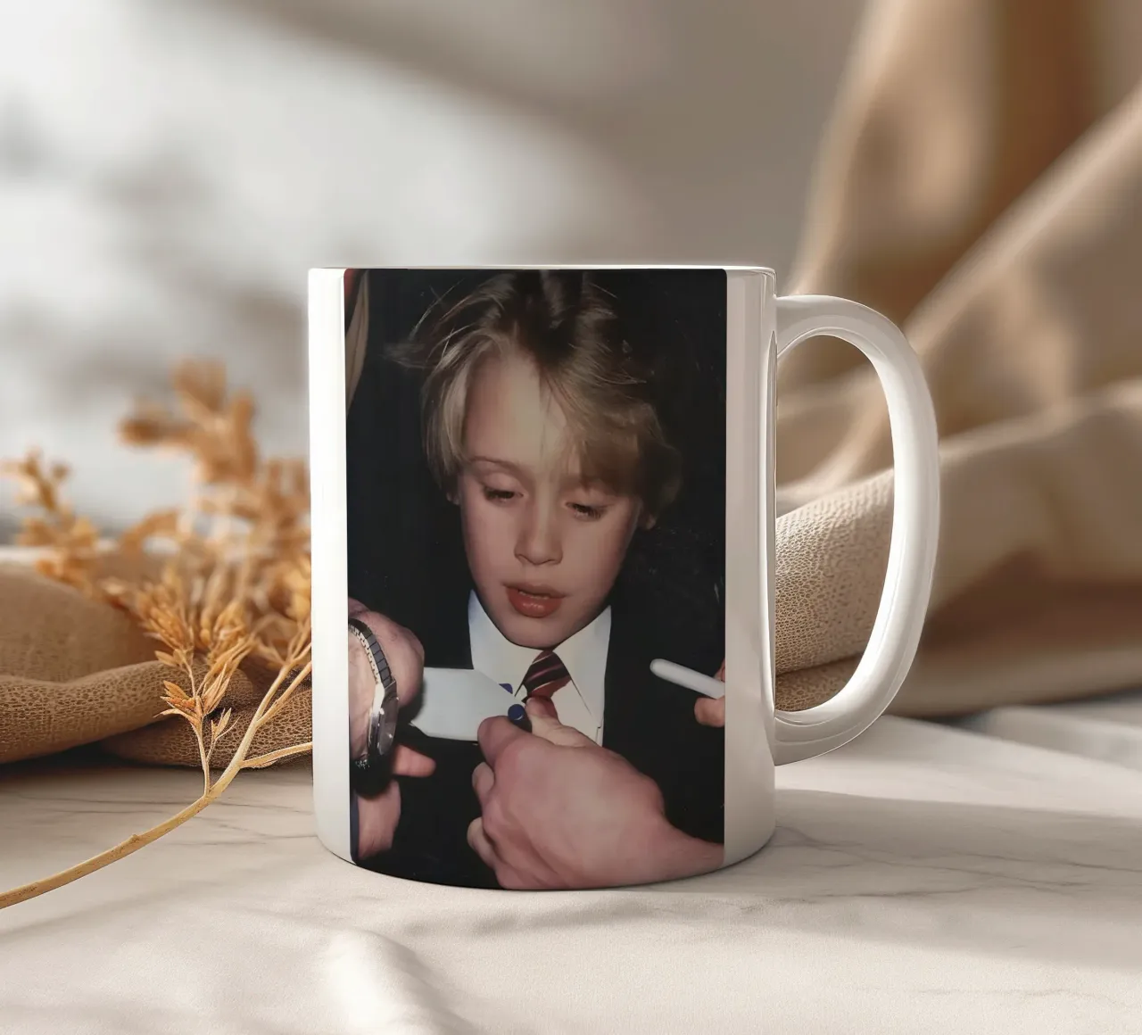A young Macaulay .C tazza in ceramica da Low poly art