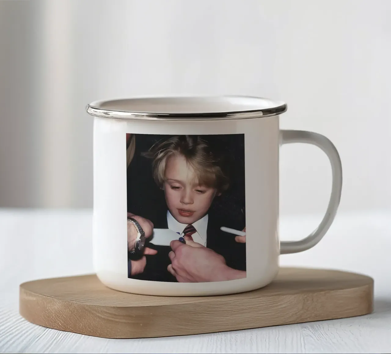 A young Macaulay .C tazza in smalto da Low poly art