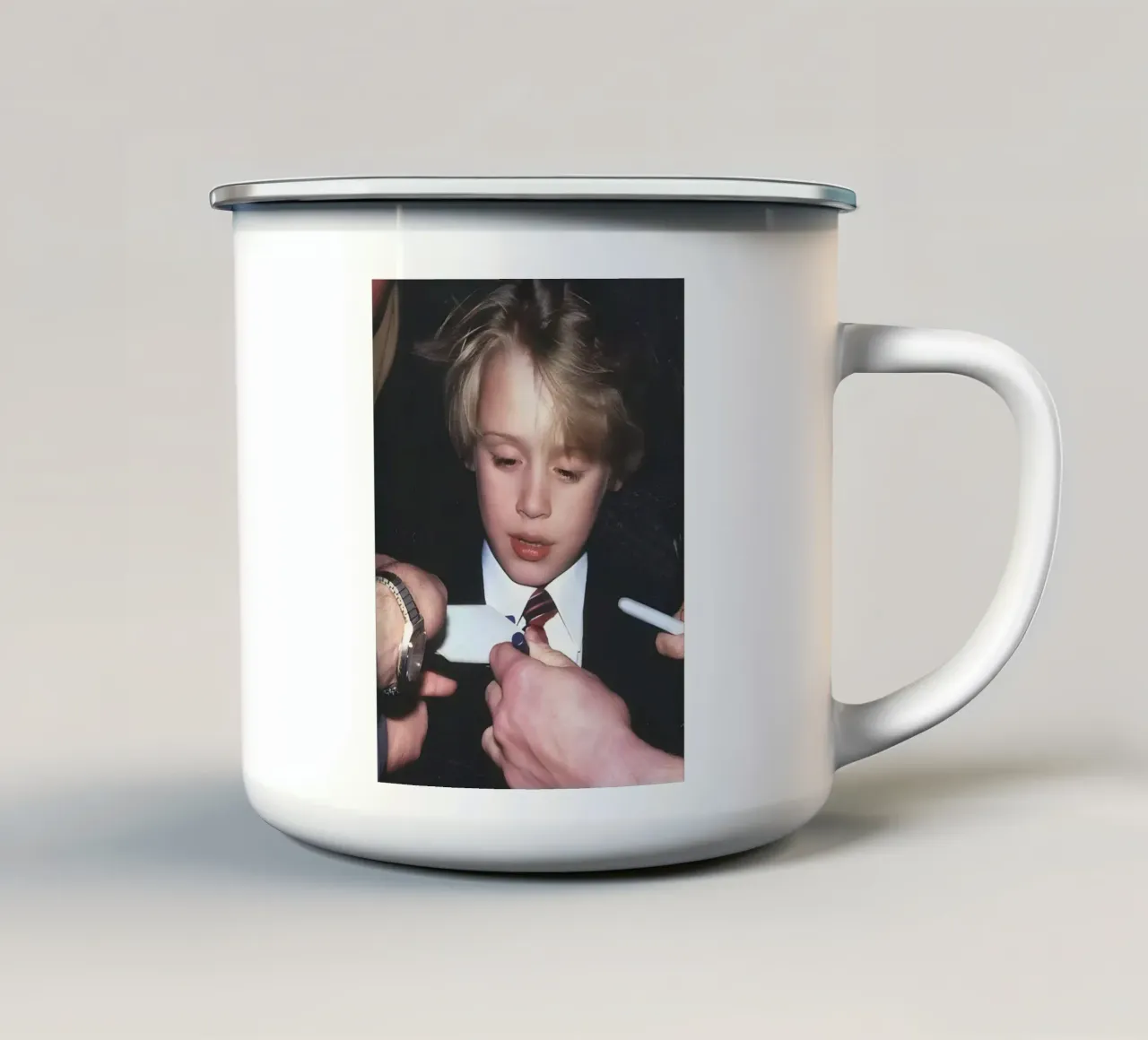 A young Macaulay .C tazza in smalto da Low poly art