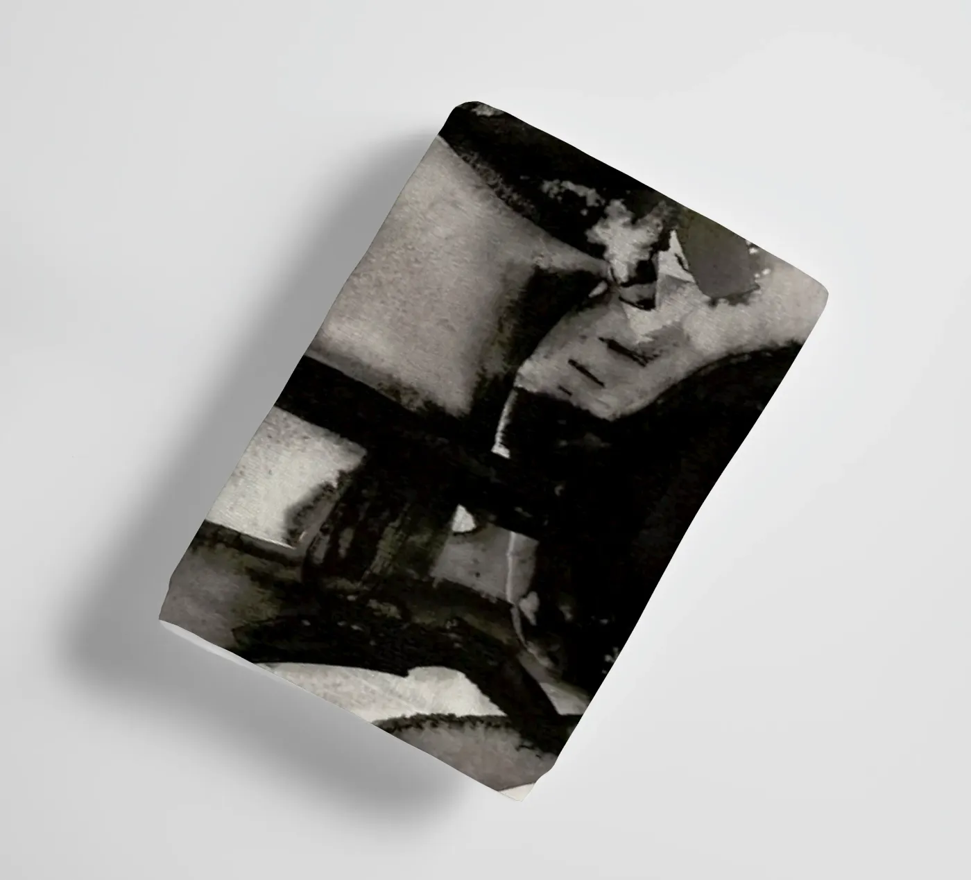 Flash Lash Luxe towel by Victoria Verbaan