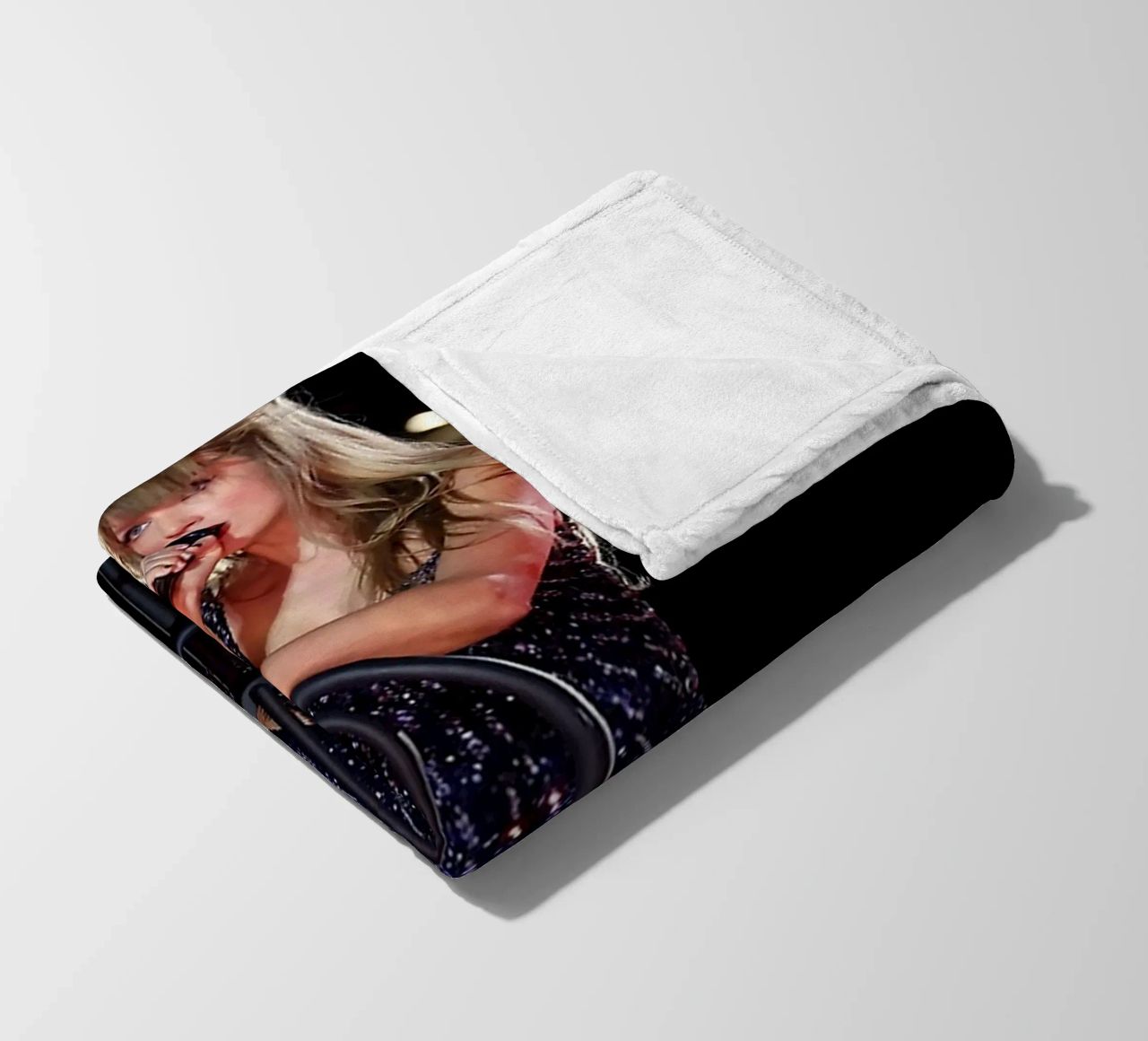 Taylor Swift Perform coperta in pile da avissta