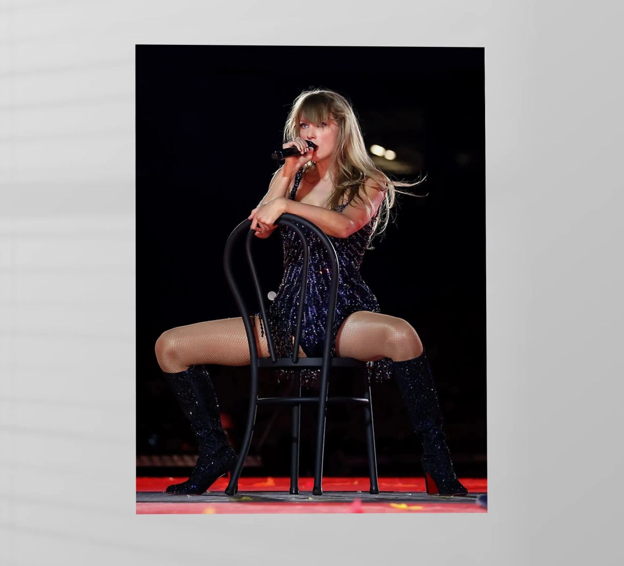 Taylor Swift Perform pellicola backlit da avissta