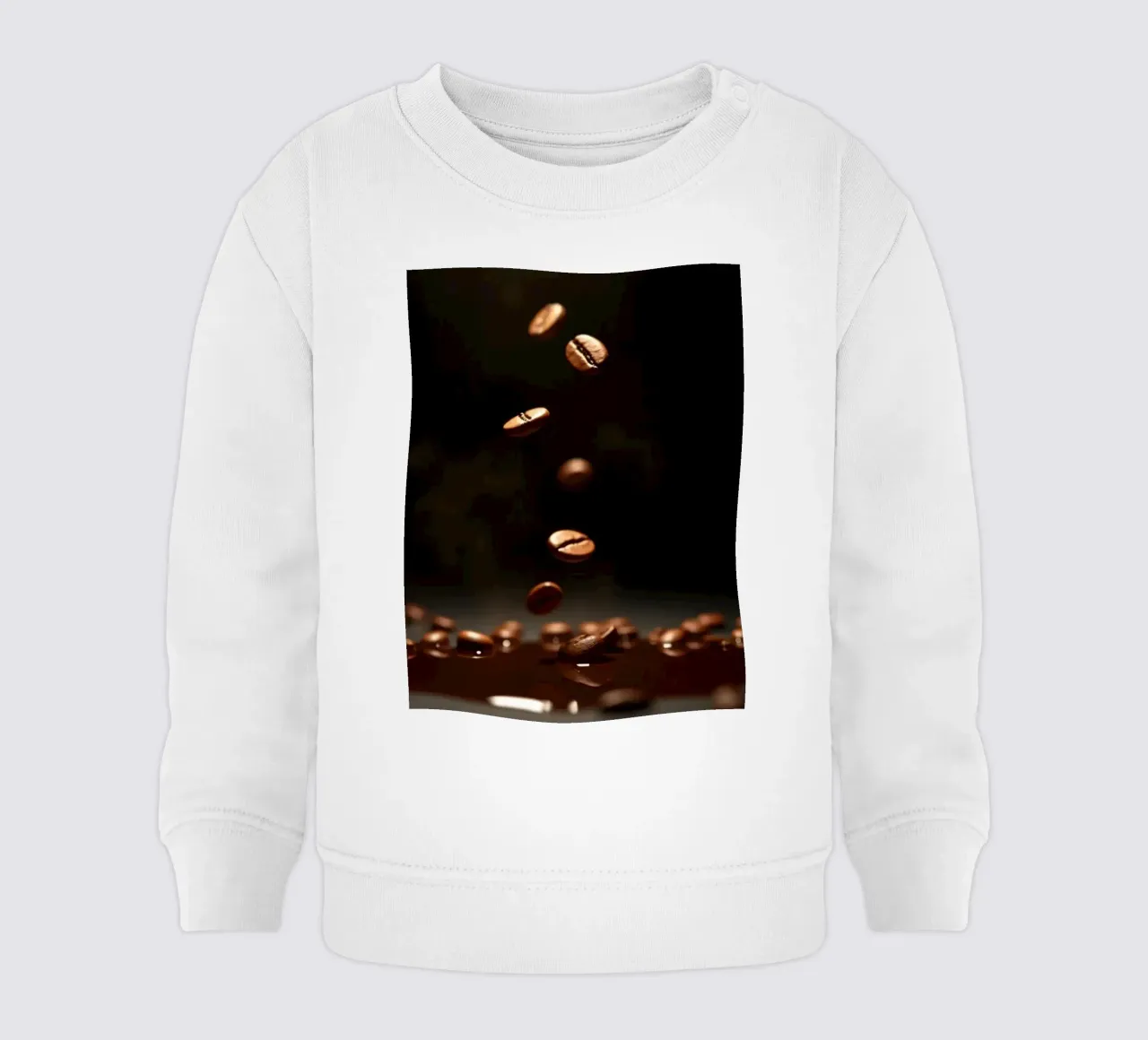 Chicchi di caffè che cadono con grazia sopra una pozza di caffè fresco felpa neonato da DesignDoodle