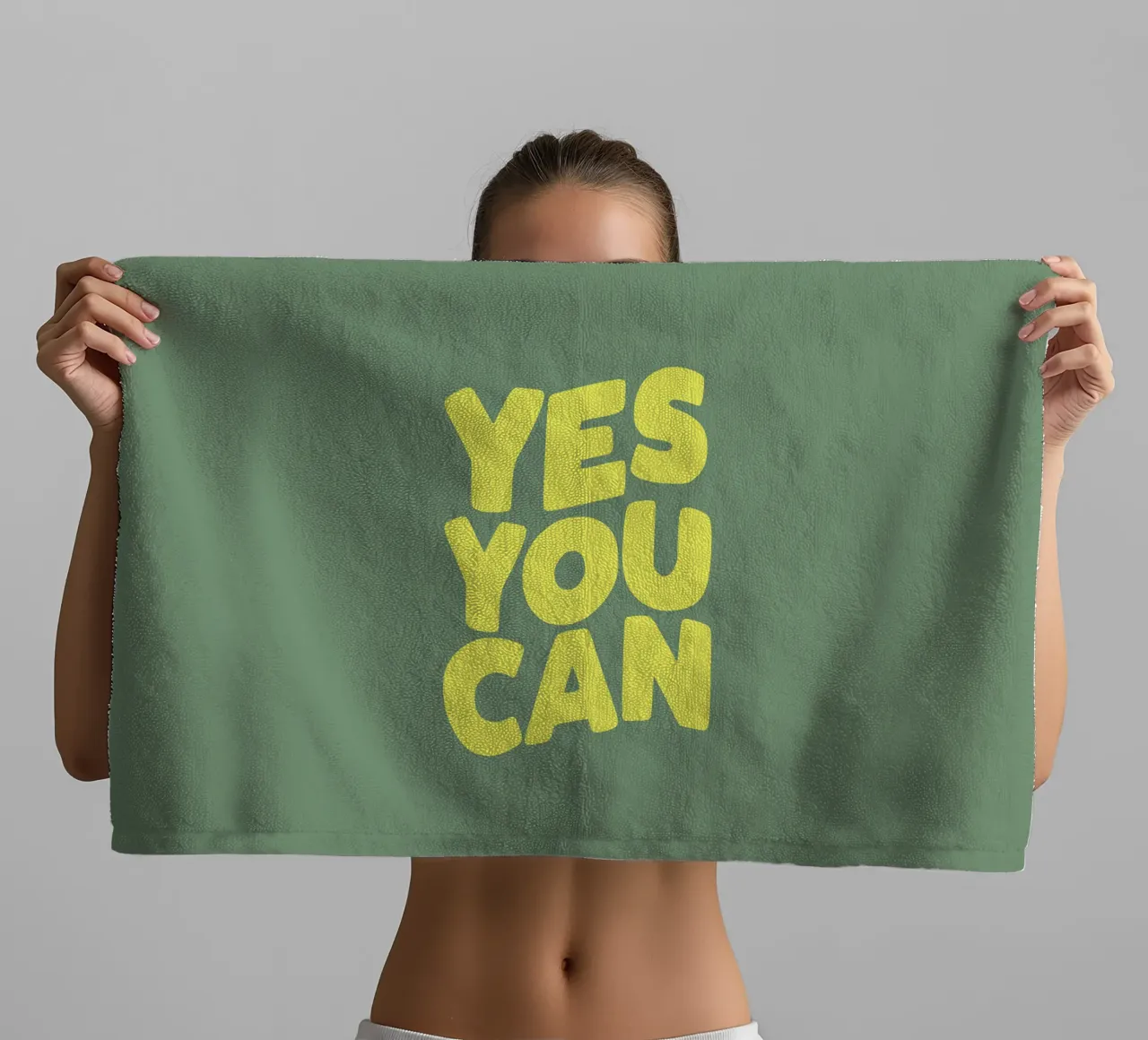Yes You Can Motivational Typography Print in Yellow Green (imprimé typographique motivant en jaune et vert) serviette de bain de THE MOTIVATED TYPE