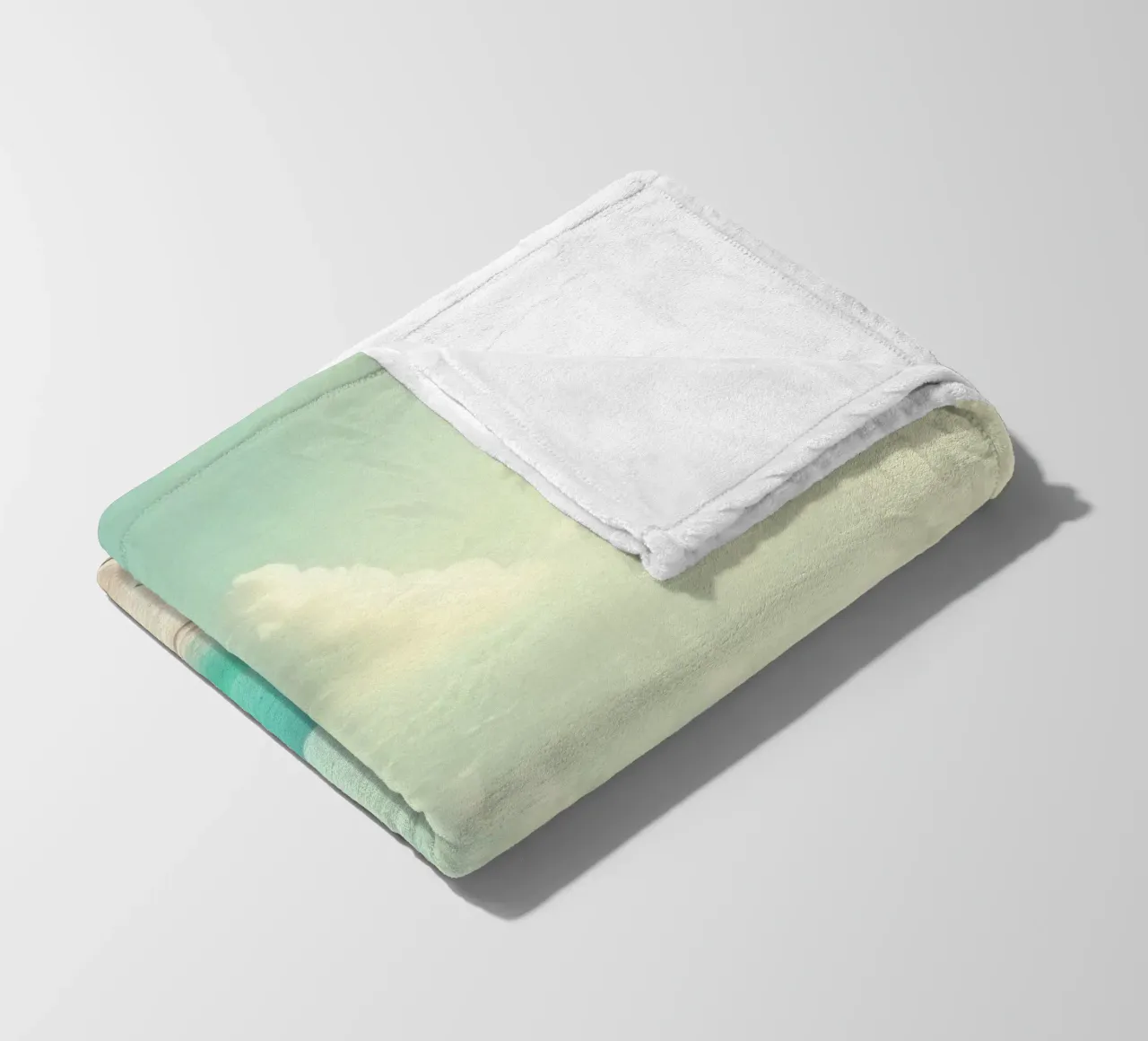 Spiaggia tropicale con palme e barca a vela su un oceano tranquillo coperta in pile da DesignDoodle