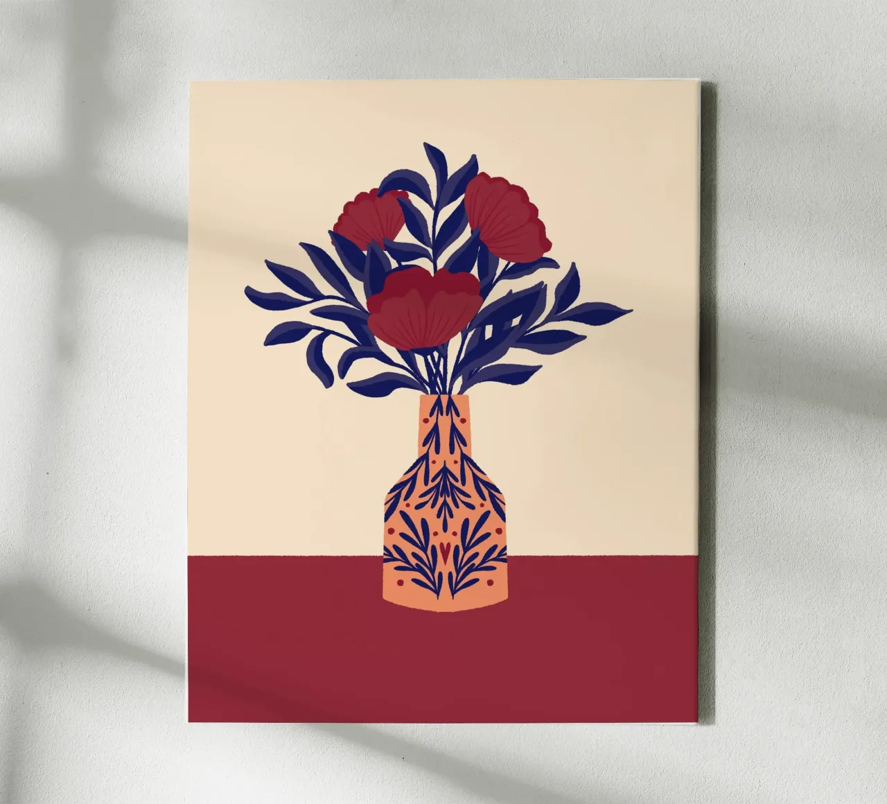 Klaprozen in een vaas - bordeauxrood en indigo canvas van Wackapacka