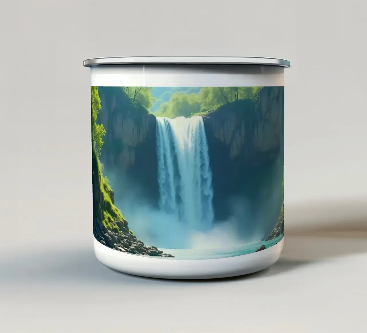 Gita in barca vicino a una cascata mozzafiato, circondata da una vegetazione lussureggiante. tazza in smalto da DesignDoodle