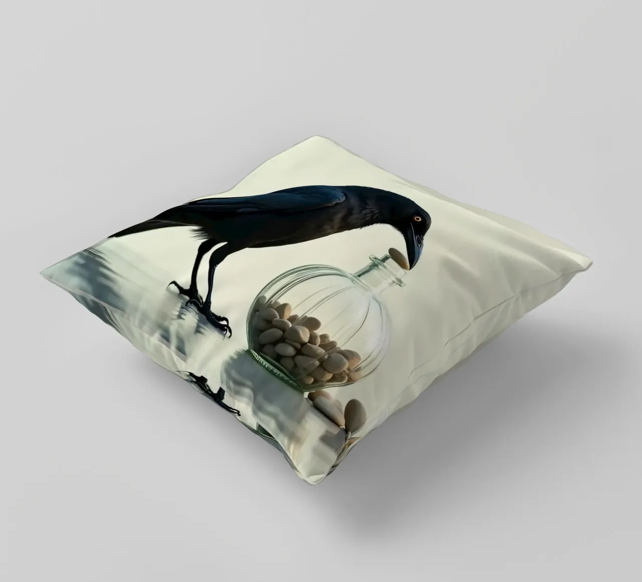 Corvo nero recupera dei sassolini da un vaso di vetro cuscino da DesignDoodle