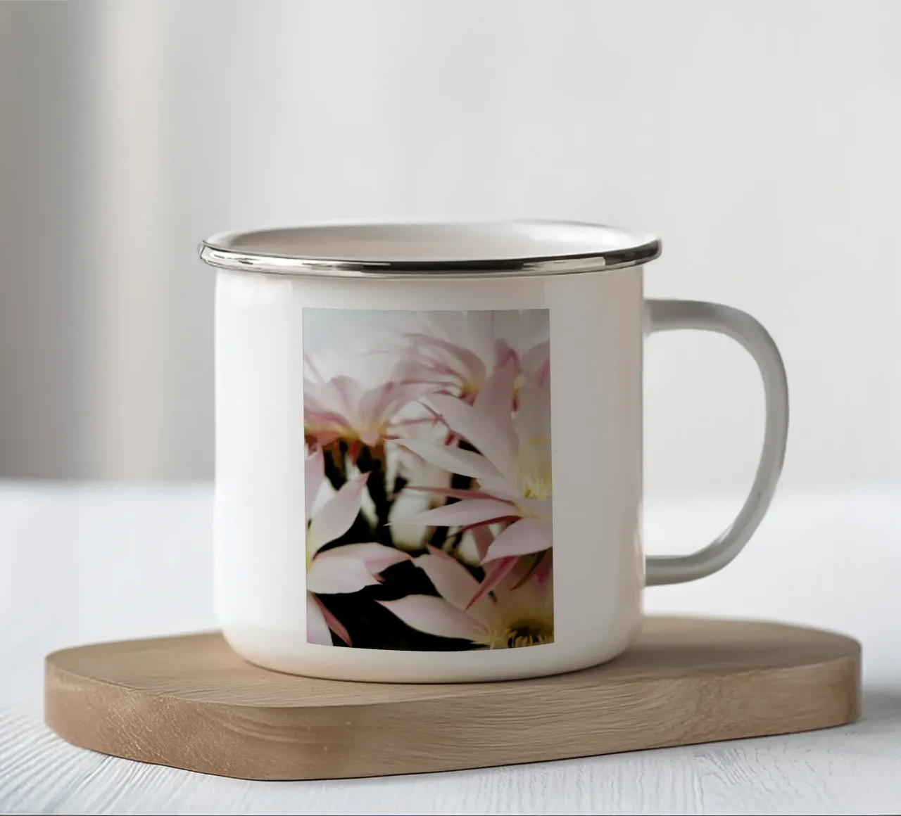 Belle De Jour tazza in smalto da Angelo Cerantola