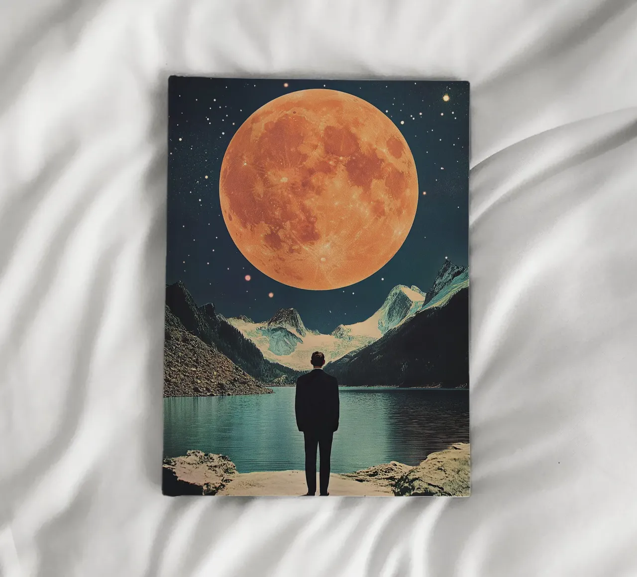 Surrealistische nachtelijke hemel notitieboek van Nikis Art Studio