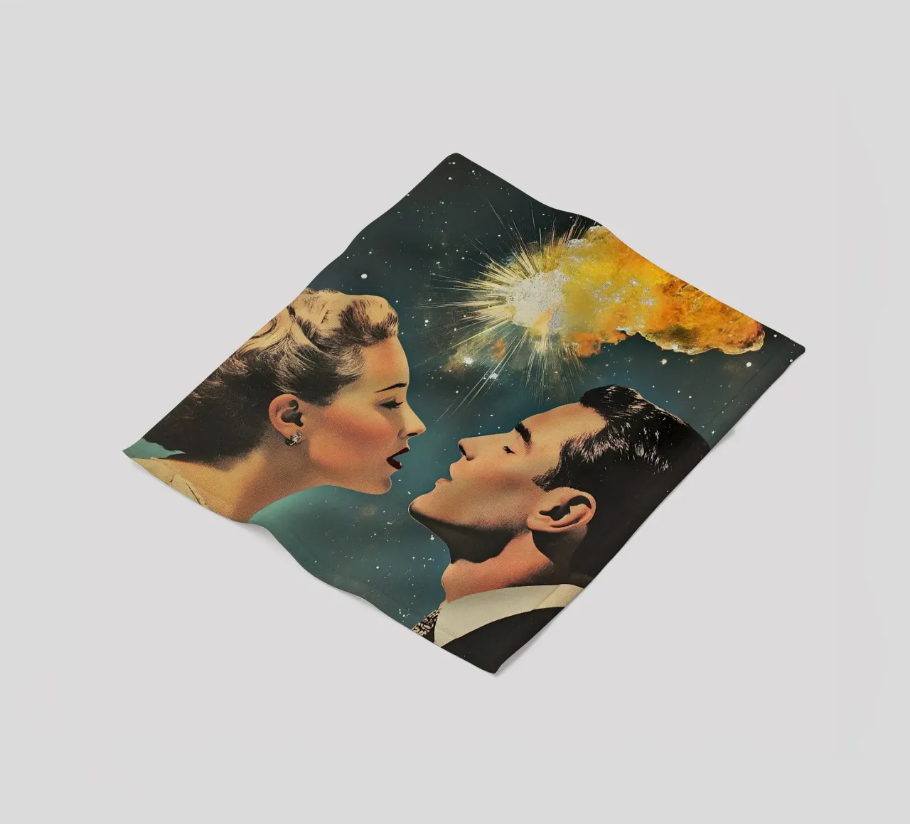 Amore spaziale coperta in pile da Nikis Art Studio