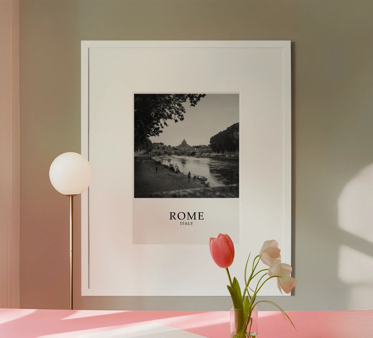Rome Italie fleuve Tibre paysage urbain scène échelle de gris poster de Charnwood Prints