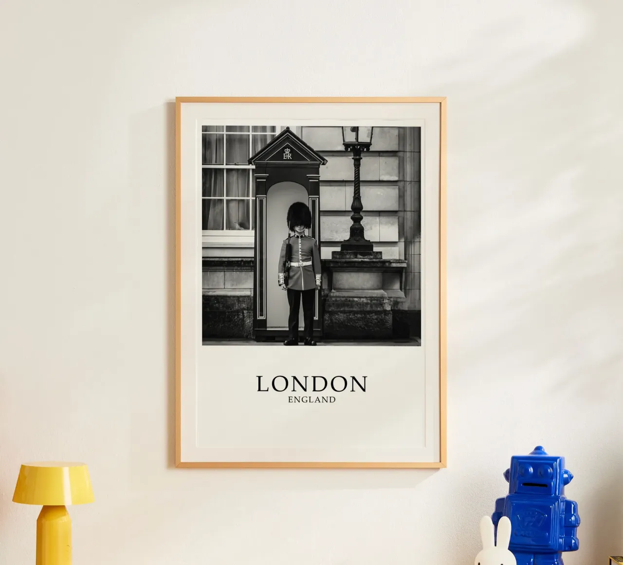 Londra Inghilterra Buckingham Palace Scena di guardia in scala di grigi carta hahnemühle da Charnwood Prints