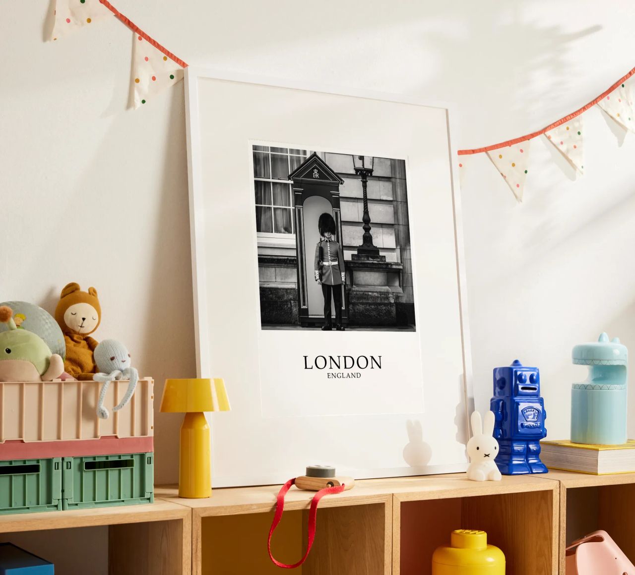 London England Buckingham Palace Wache Szene Graustufen Poster von Charnwood Prints
