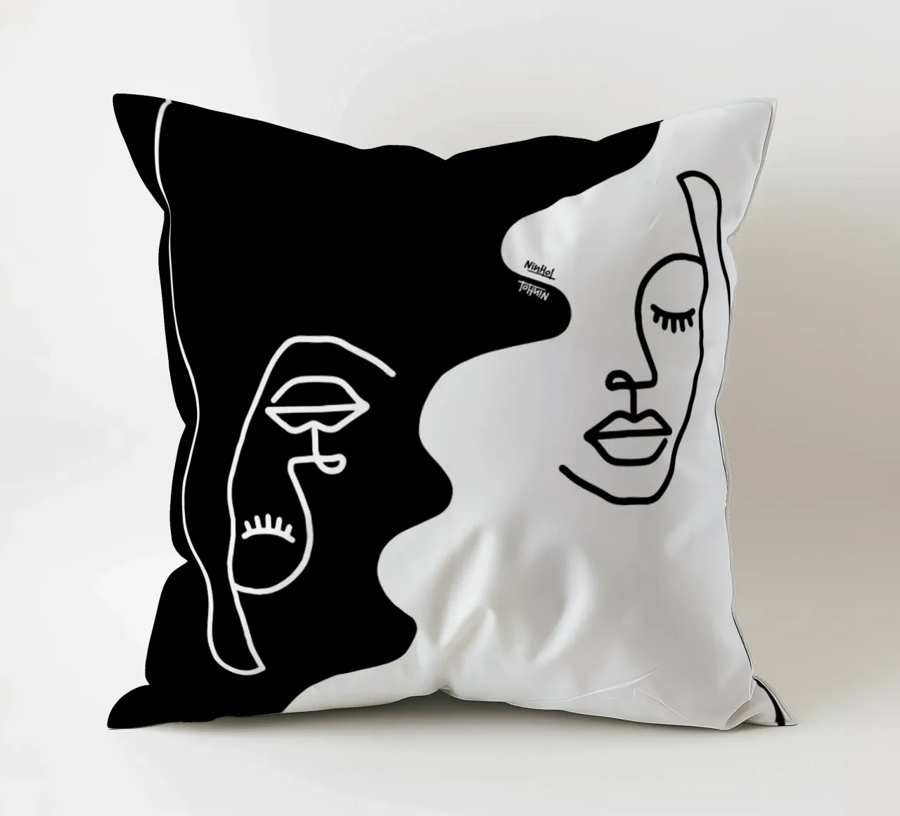 Black And White cuscino da Ninhol