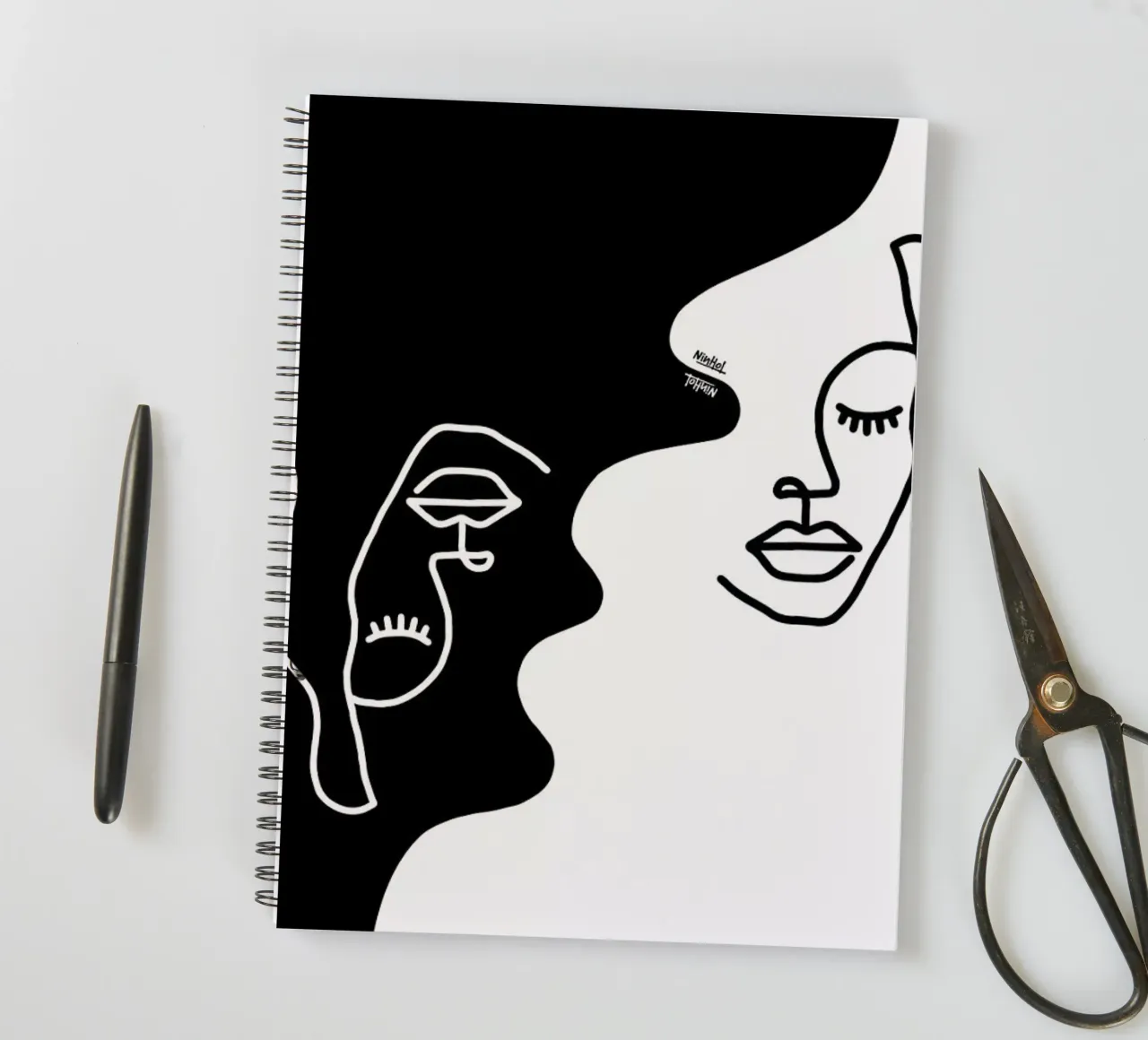 Black And White diario ad anelli da Ninhol