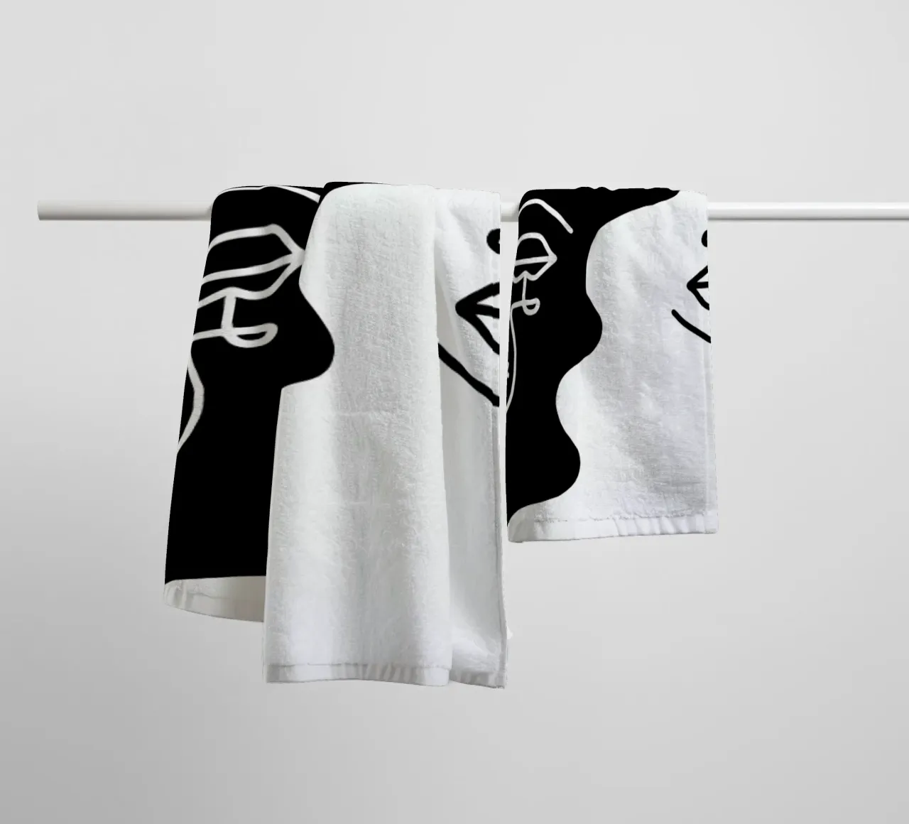 Black And White towel by Ninhol