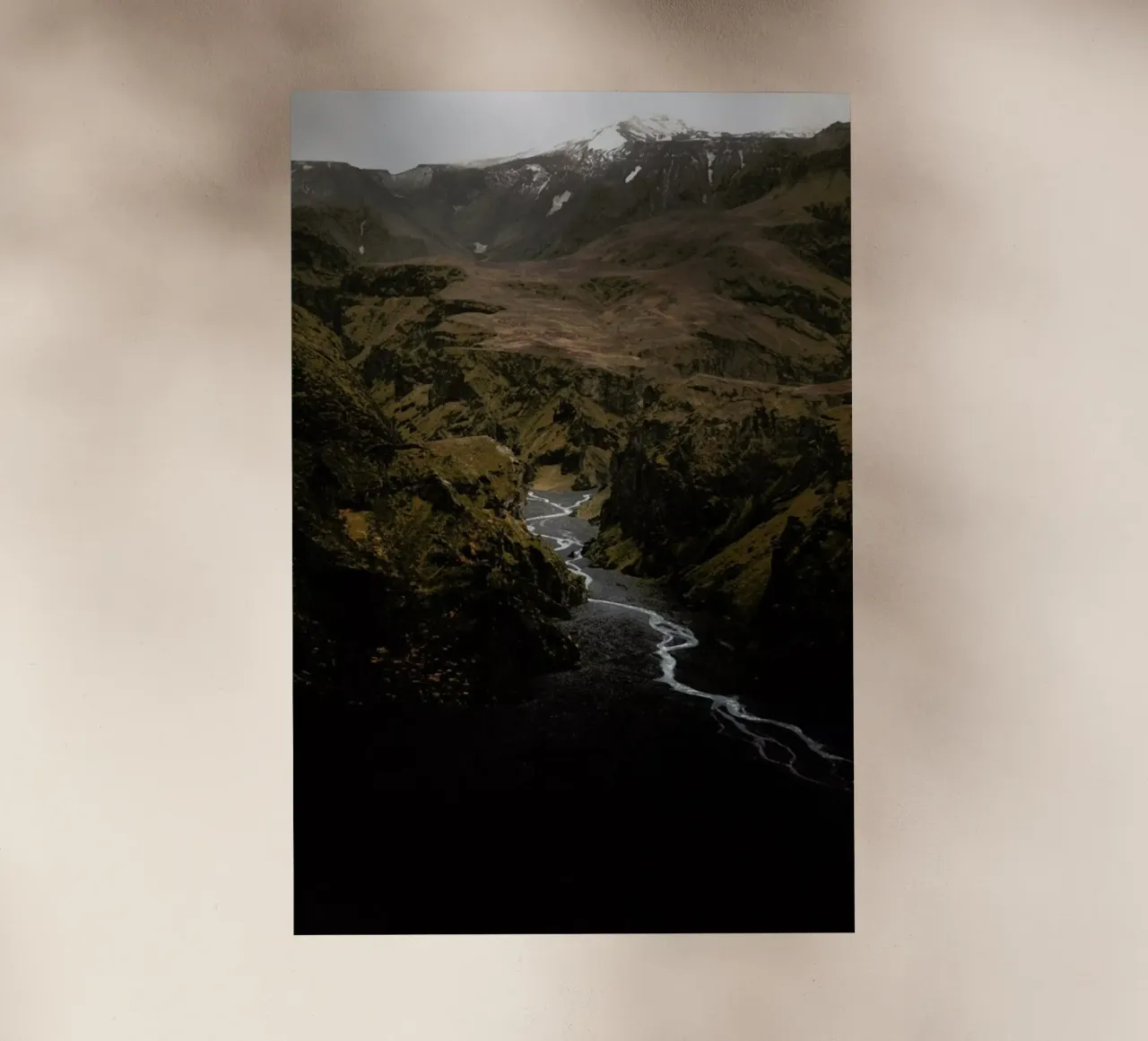 How The Mighty Fall by @icelandic_explorer pellicola backlit da EyeEm Mobile GmbH