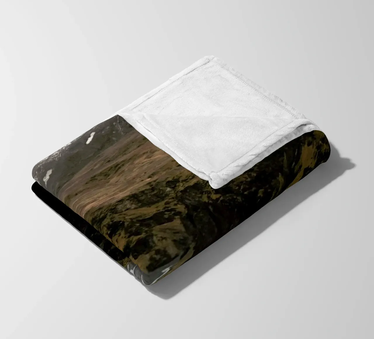 How The Mighty Fall by @icelandic_explorer coperta in pile da EyeEm Mobile GmbH