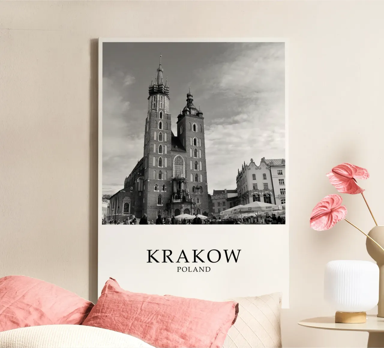 Krakau Polen St Marys Basiliek Architectuur Scène Grijstinten canvas van Charnwood Prints