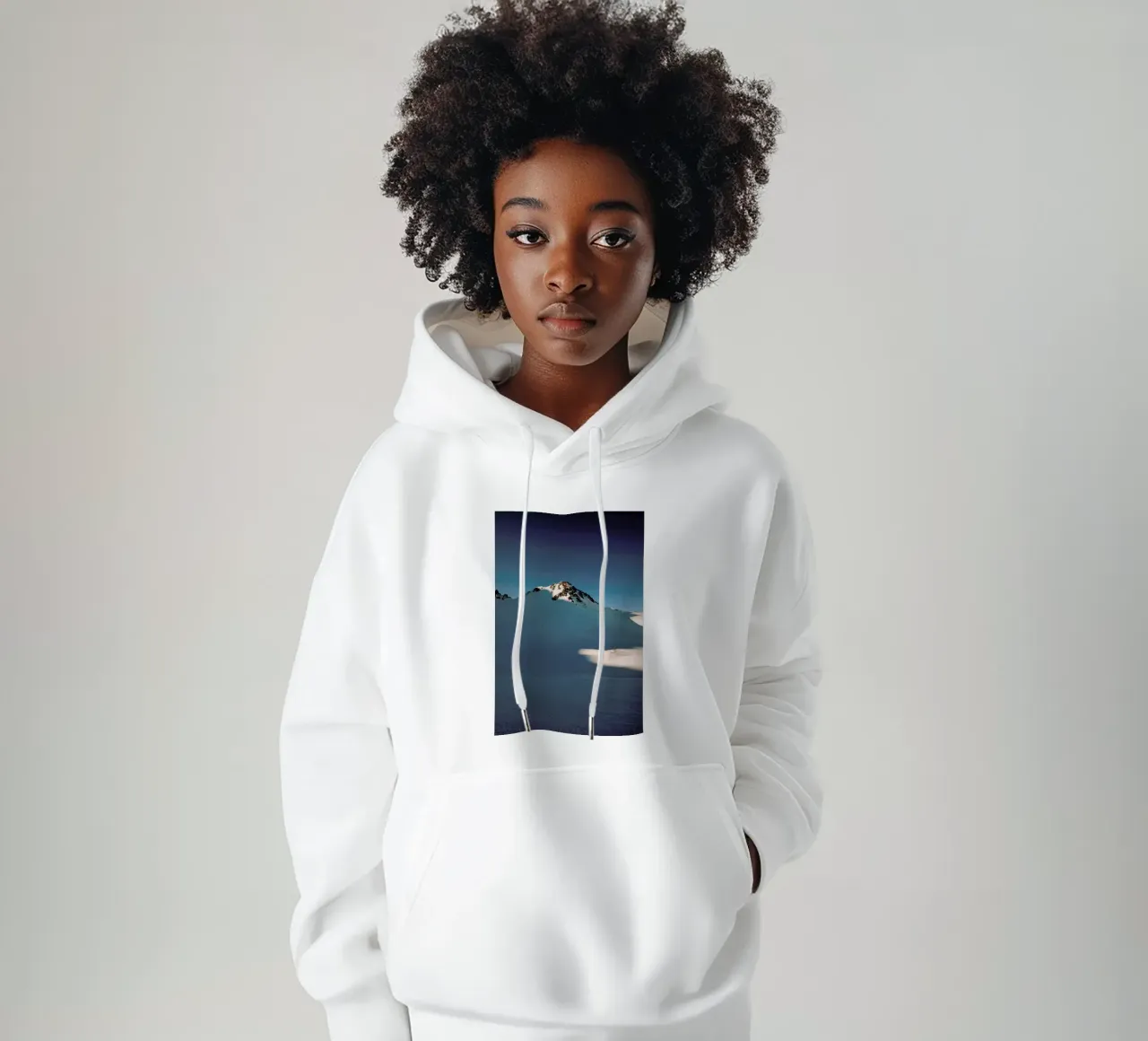 Snowy Sundown Vibes felpa con cappuccio da Sebastian Hilgetag