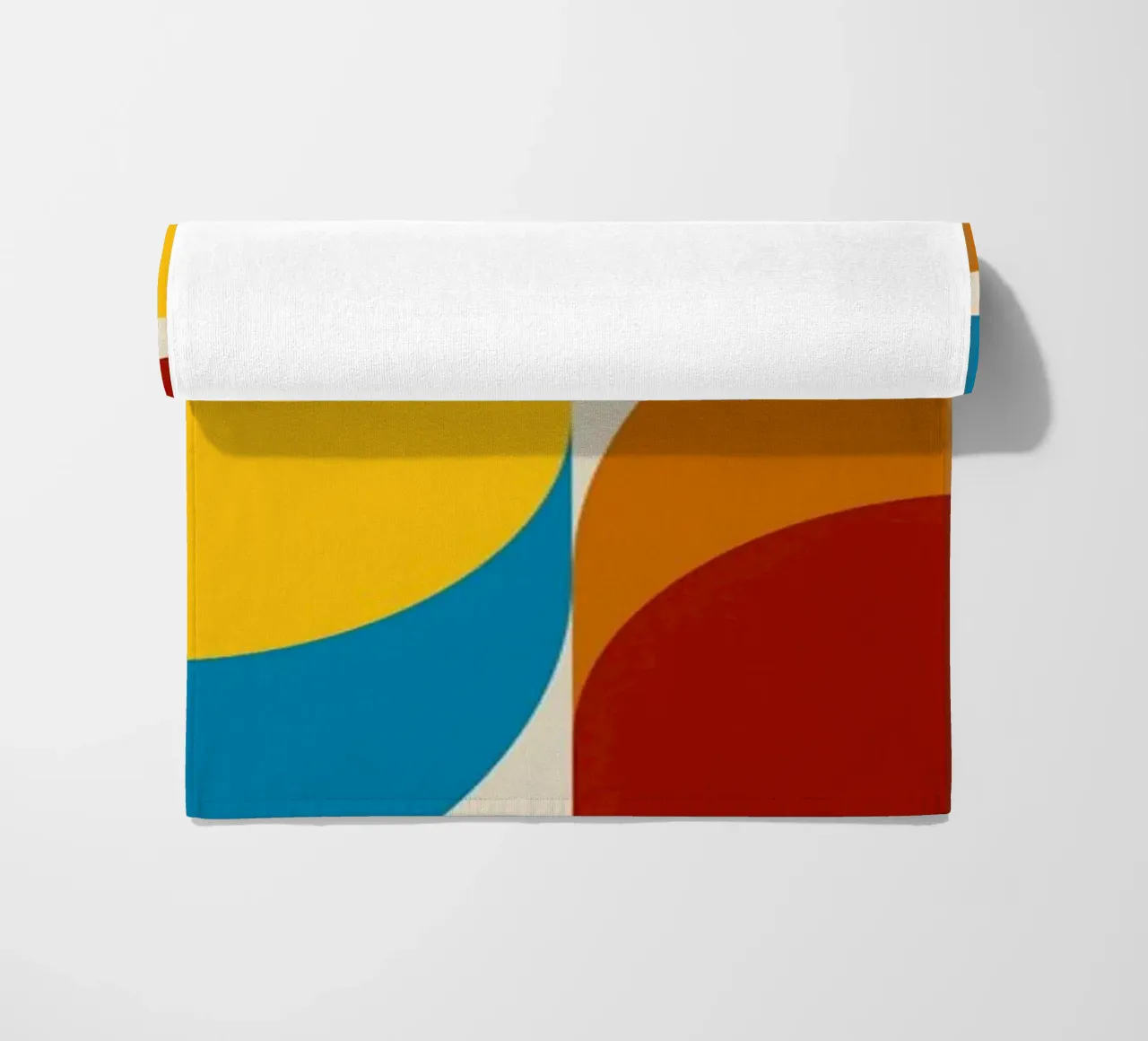Bauhaus Geometric Abstract Circles Color Print (Impression géométrique abstraite de cercles) serviette de plage de NorwesClub