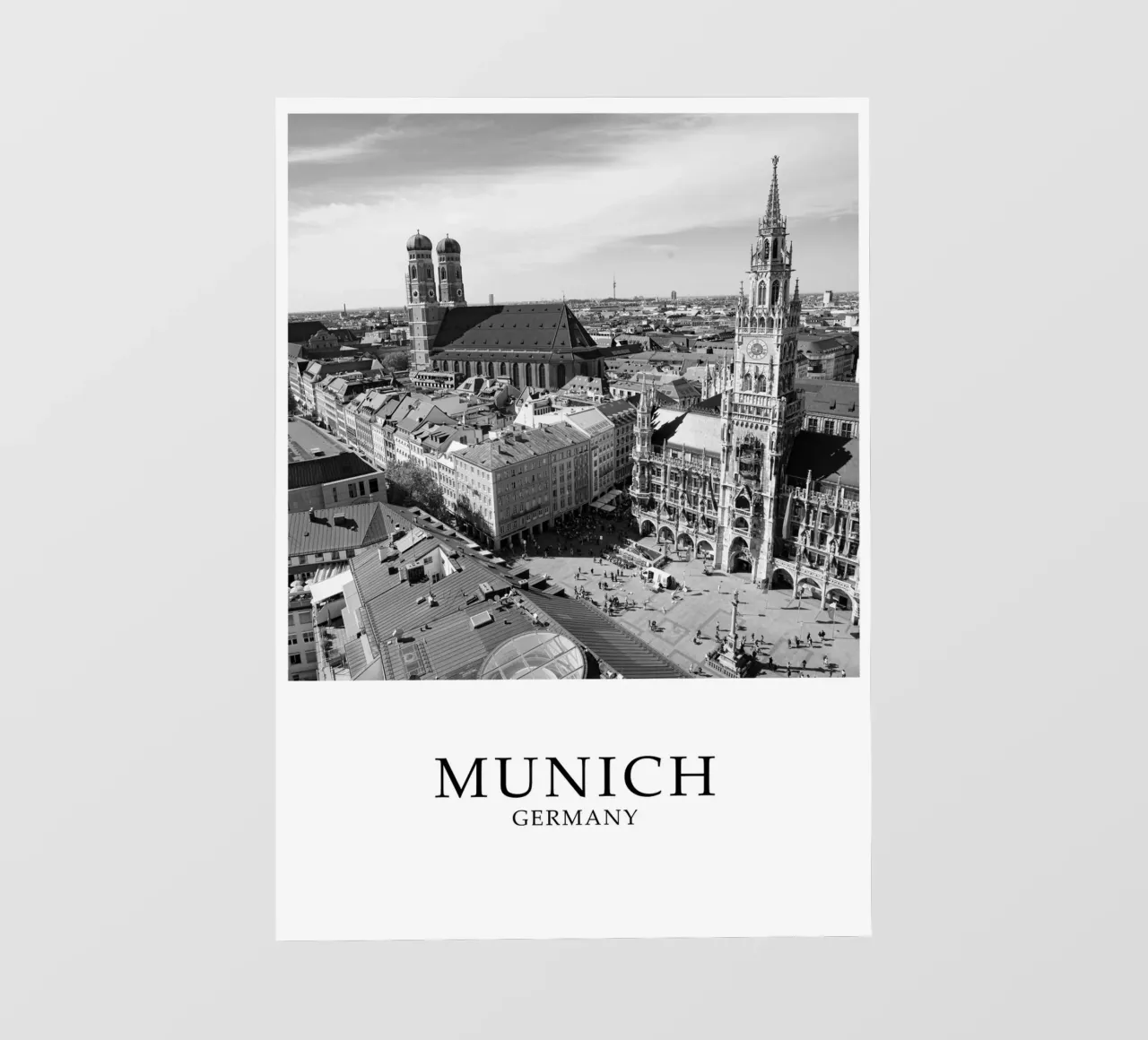 Monaco di Baviera Germania Frauenkirche Skyline Scena in scala di grigi telo in pvc da Charnwood Prints