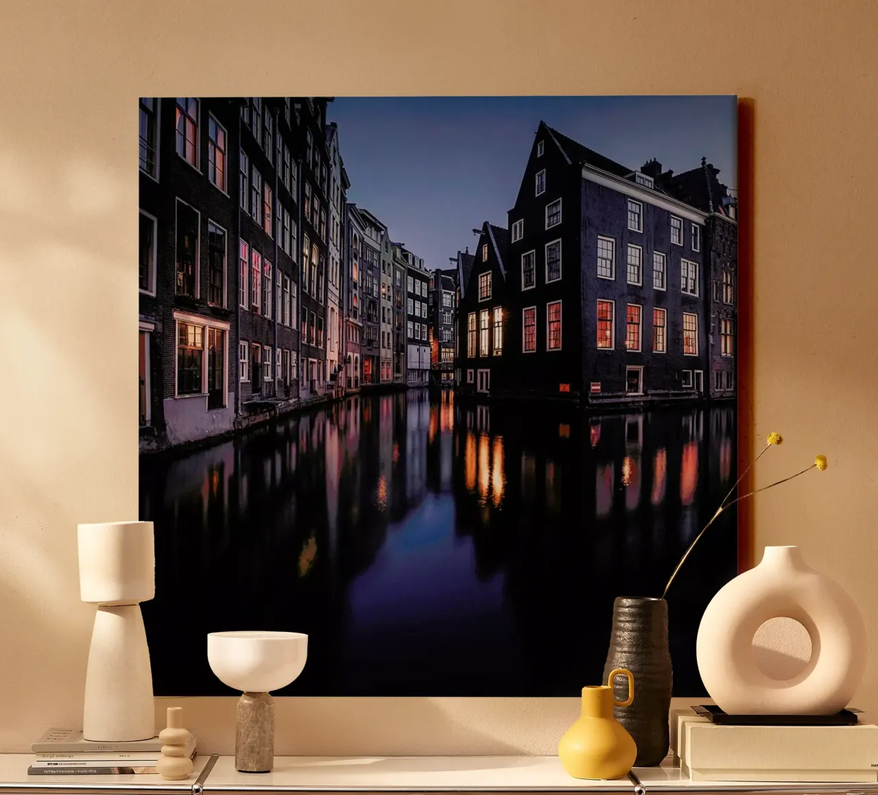 Still Canals & Bright Windows by @osnkyli tela con Cornice a cassetta da EyeEm Mobile GmbH