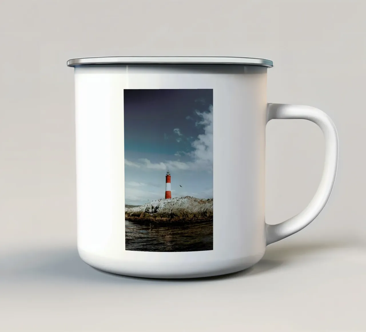 To The Lighthouse by @KevinZaouali tazza in smalto da EyeEm Mobile GmbH