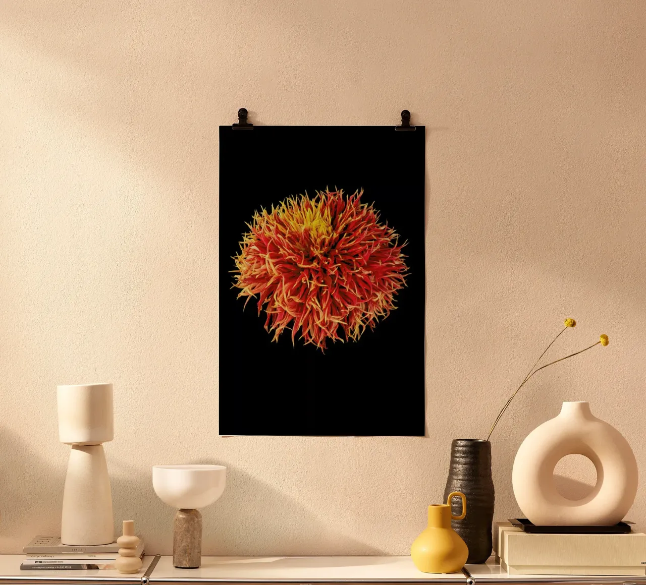 Dahlia 2 poster da Curious Collections by Marielle Leenders