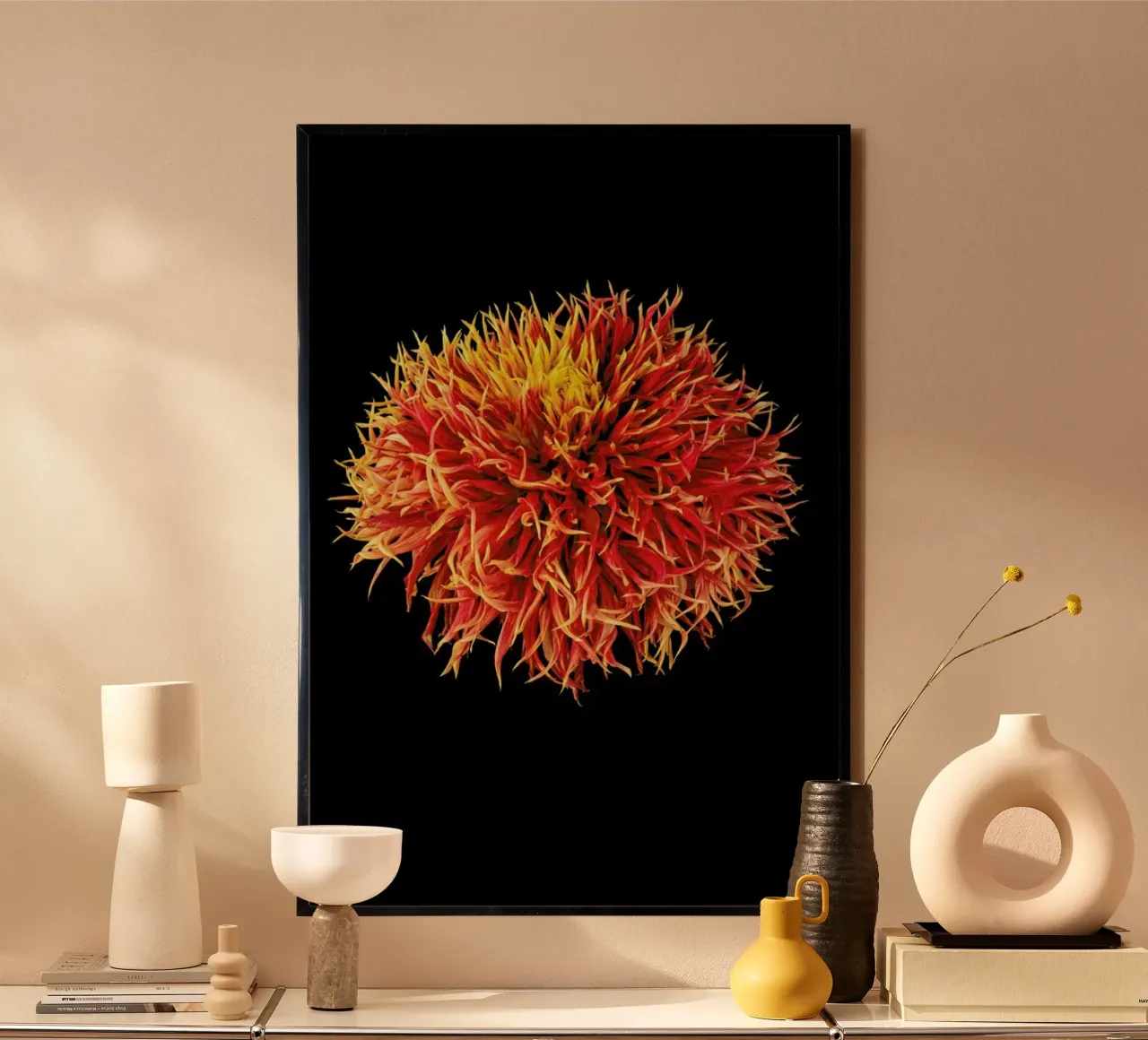 Dahlia 2 poster da Curious Collections by Marielle Leenders