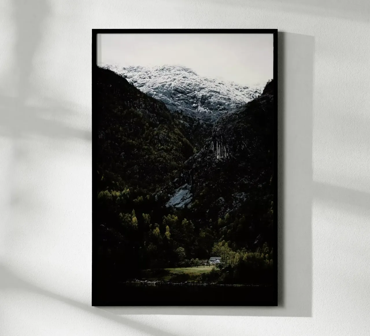 In A Land Far, Far Away by @nilsleithold carta hahnemühle da EyeEm Mobile GmbH
