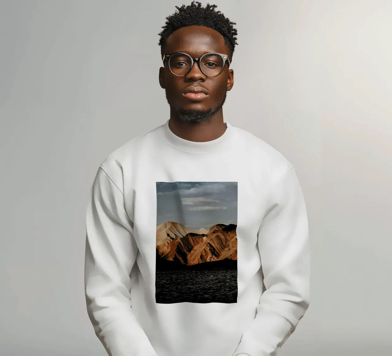 Mountain Elements Sweatshirt von METROPOLIS