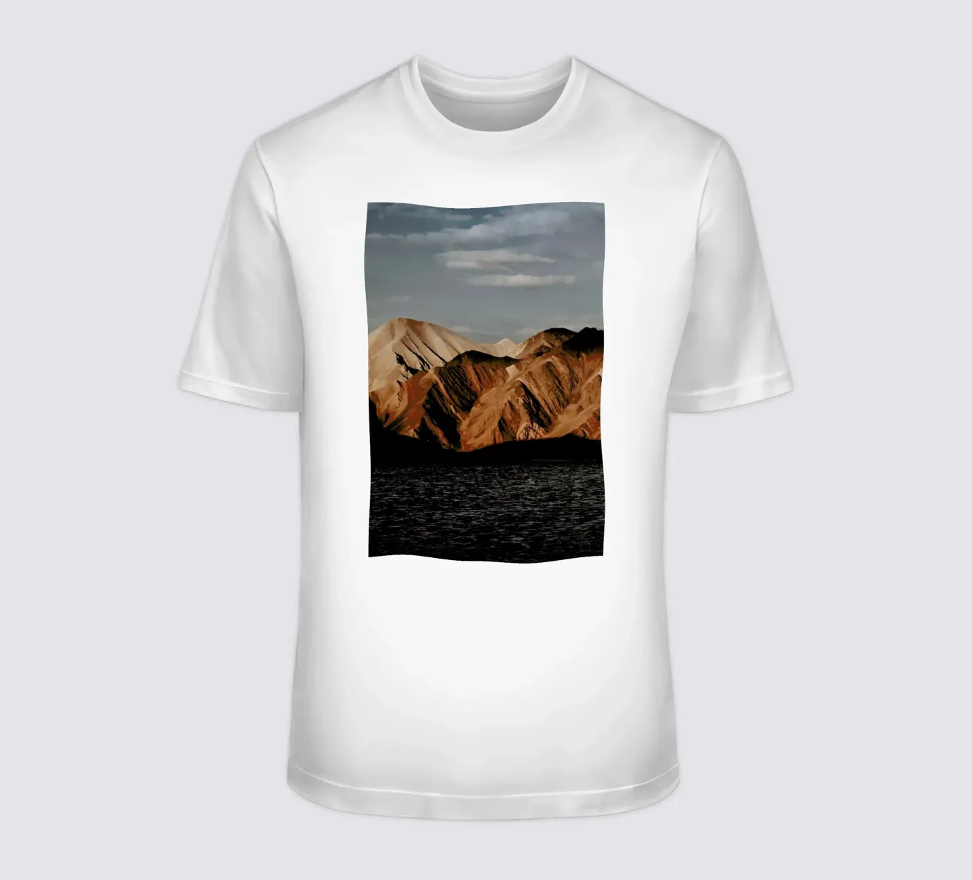 Mountain Elements t-shirt da METROPOLIS