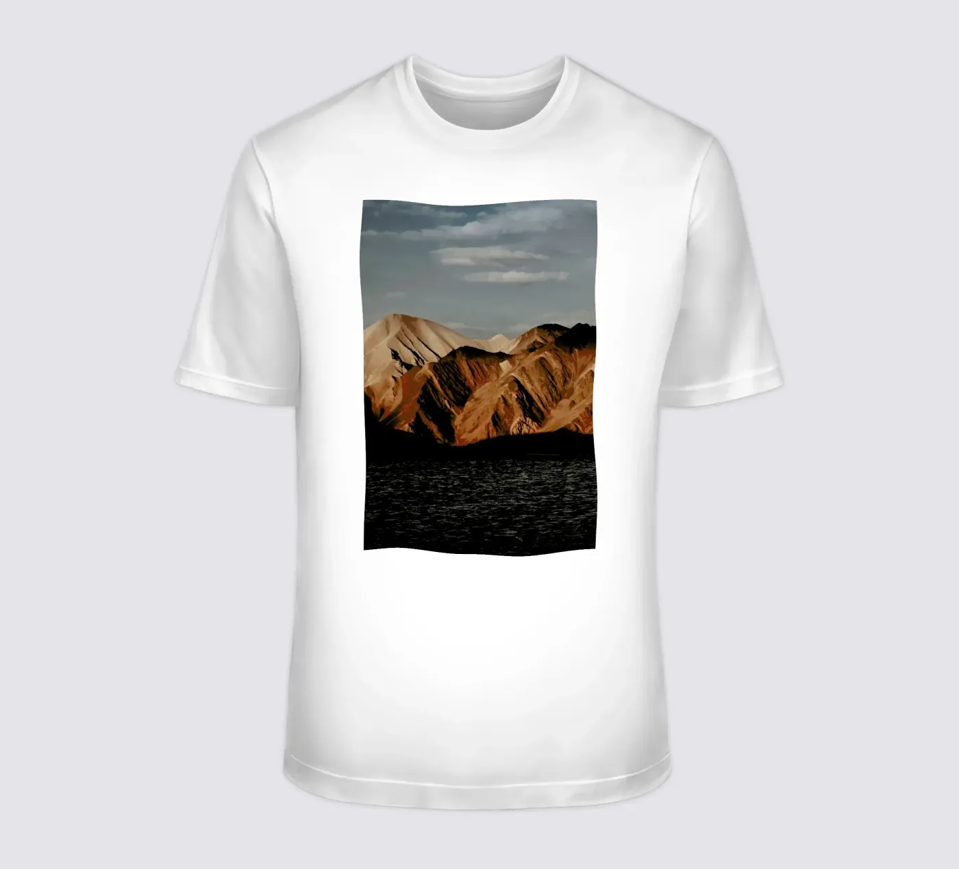 Mountain Elements T-Shirt von METROPOLIS