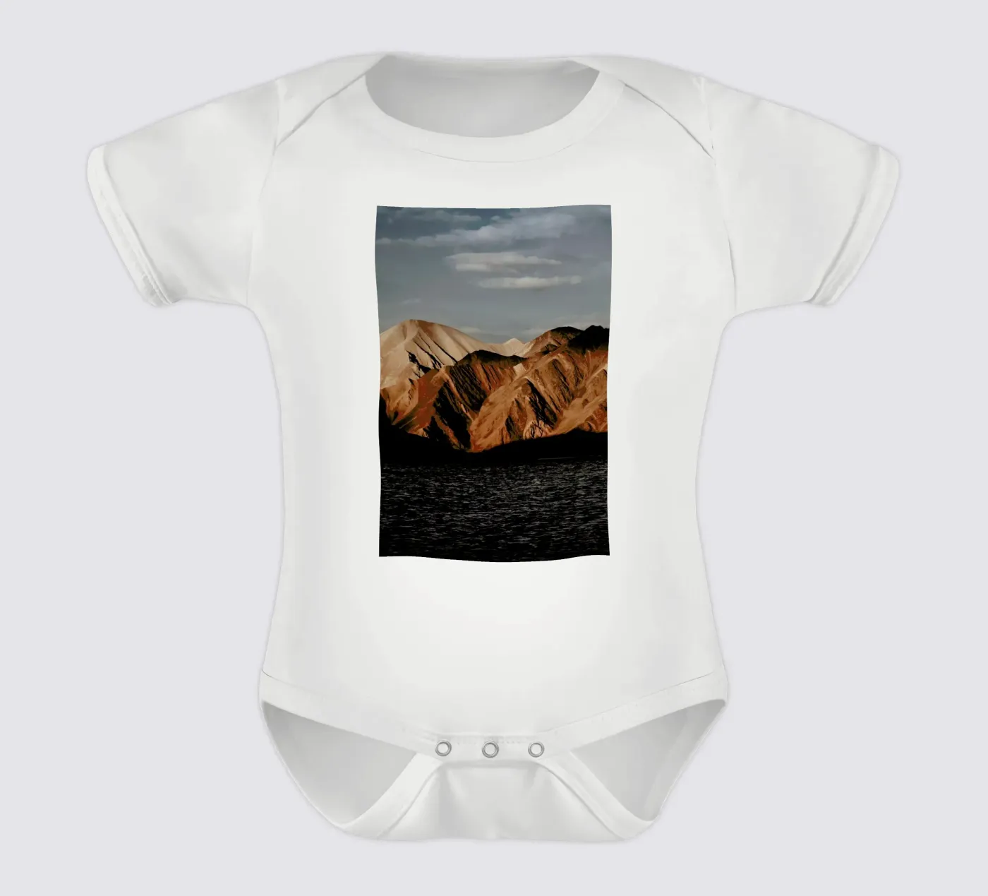 Mountain Elements body neonato maniche corte da METROPOLIS