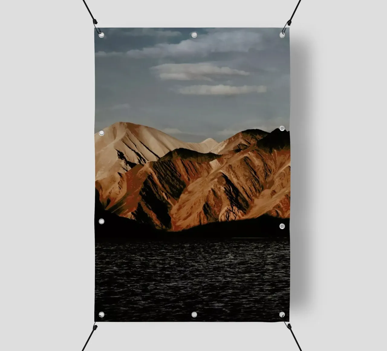Mountain Elements telo in pvc da METROPOLIS