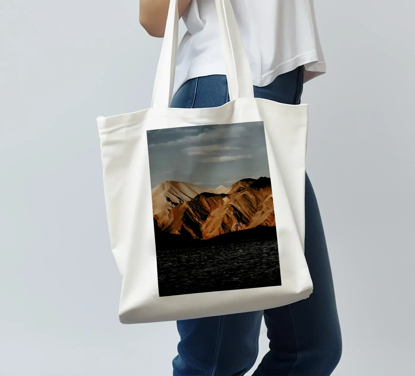 Mountain Elements borsa in juta da METROPOLIS