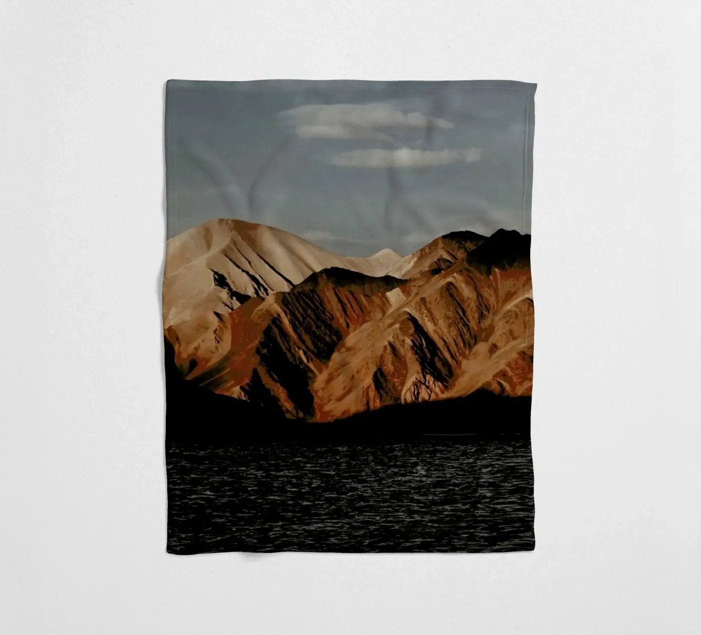 Mountain Elements Fleecedecke von METROPOLIS