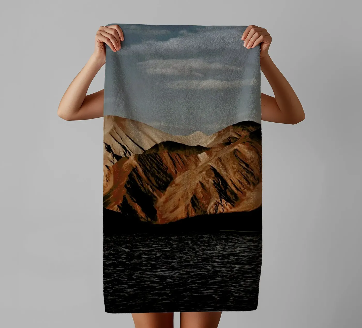 Mountain Elements serviette de bain de METROPOLIS