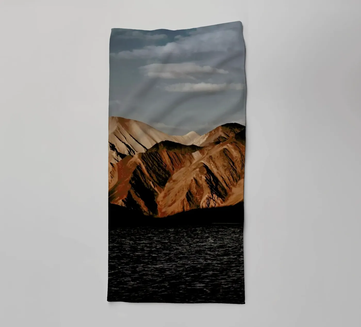 Mountain Elements serviette de bain de METROPOLIS