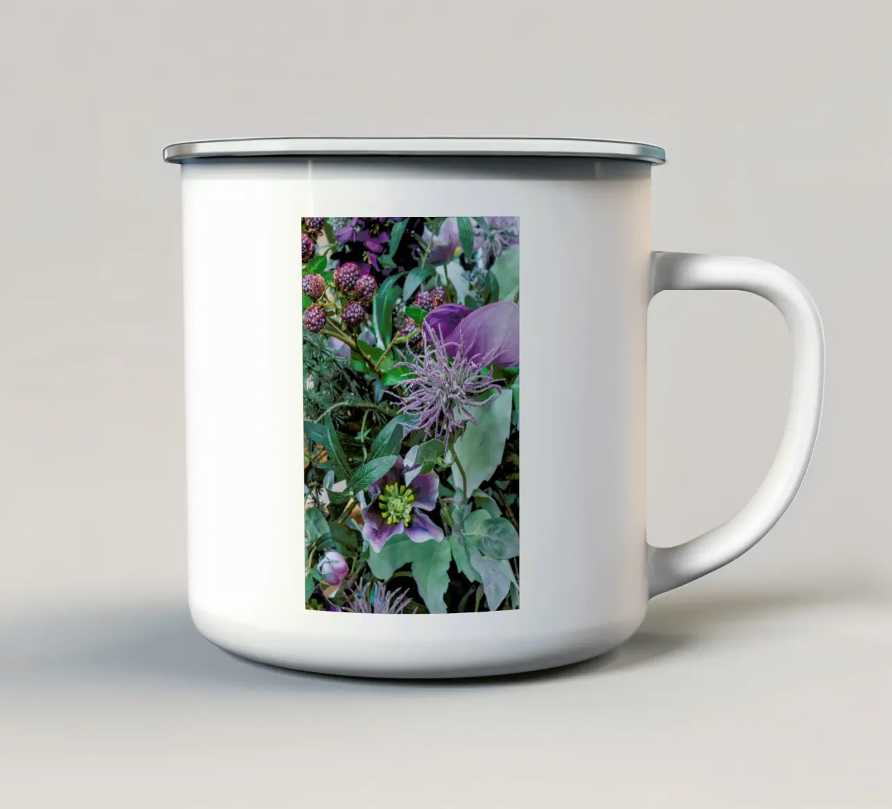 Still Life 3 tazza in smalto da Curious Collections by Marielle Leenders