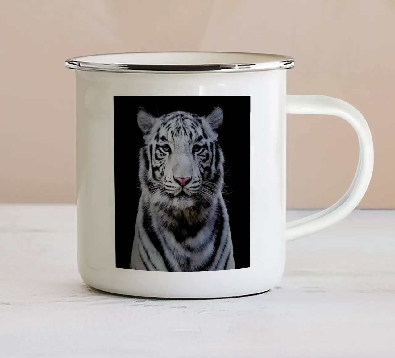 White Tiger tazza in smalto da Natural Kingdom