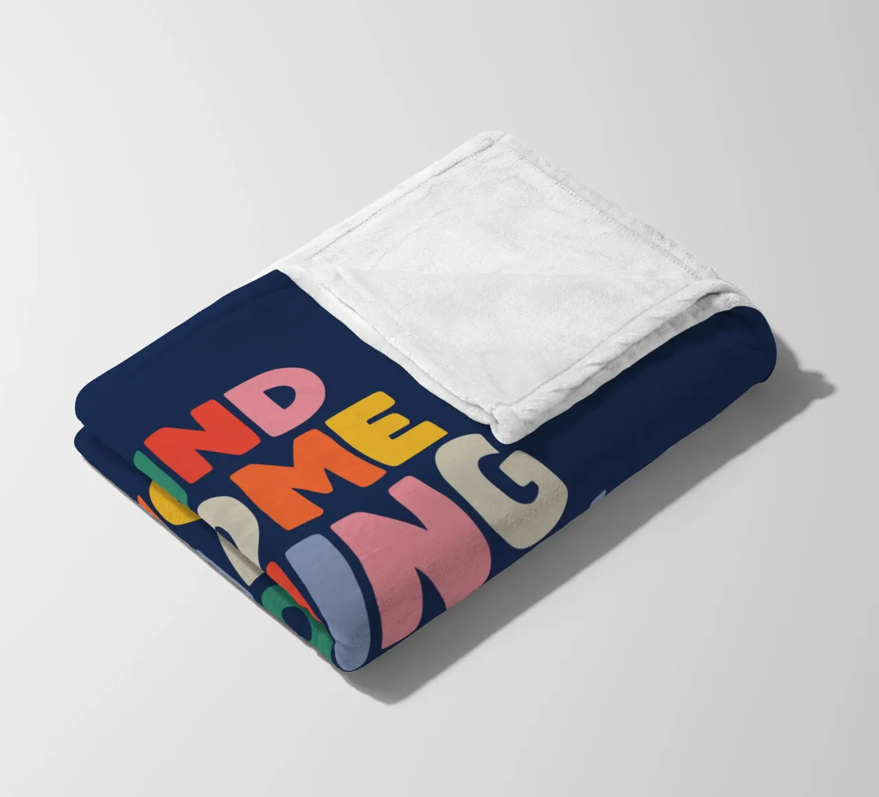 Jedem Tag etwas Gutes abgewinnen Bunte Typografie zum Ausdrucken Fleecedecke von THE MOTIVATED TYPE