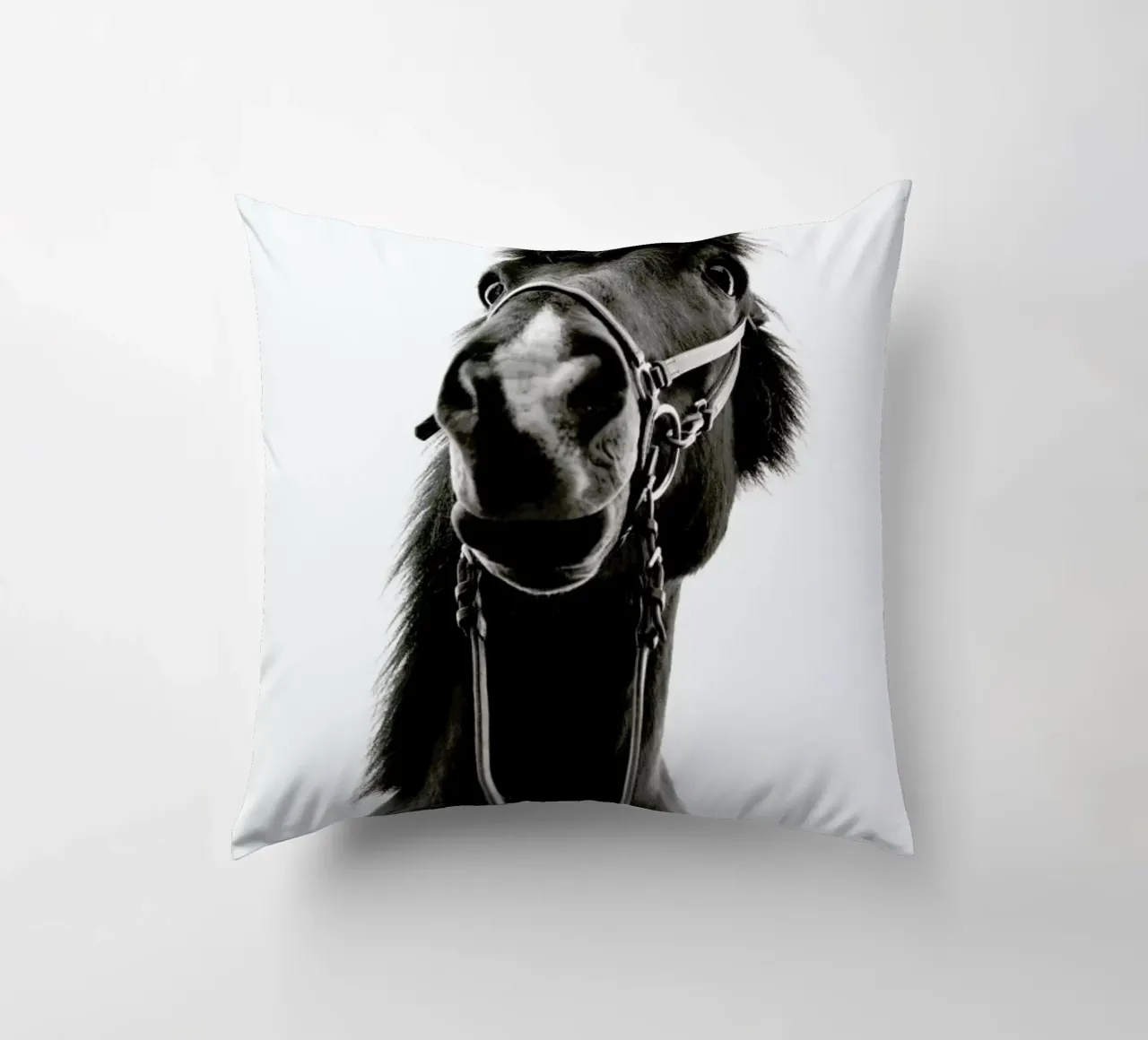 All Reigned Up With Nowhere To Go cuscino da Natural Kingdom