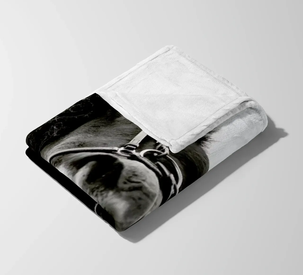 All Reigned Up With Nowhere To Go coperta in pile da Natural Kingdom