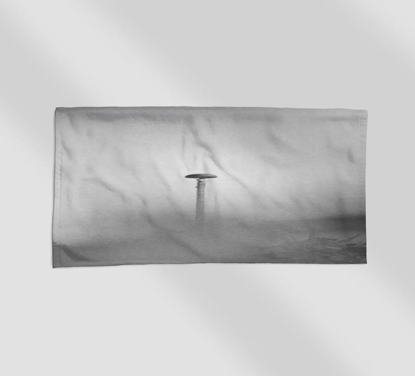 Blurred View strandhanddoek van Nur Mut